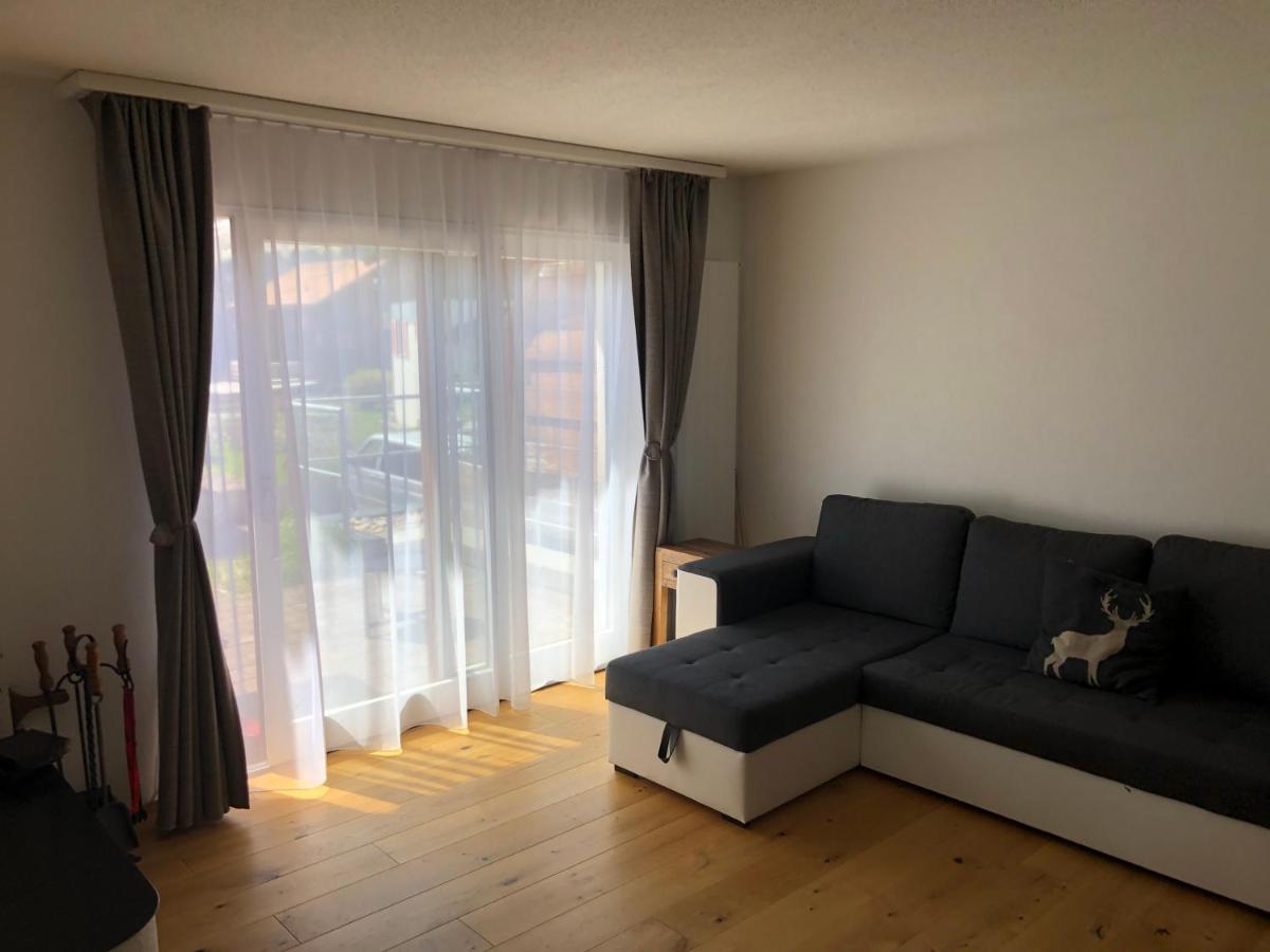 Renovated 3 Rooms Apartment In Ruschein Near Laax エクステリア 写真
