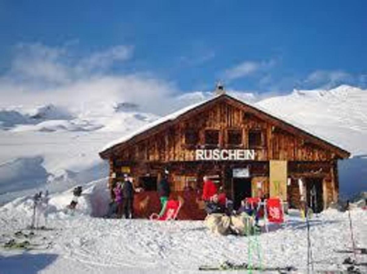 Renovated 3 Rooms Apartment In Ruschein Near Laax エクステリア 写真